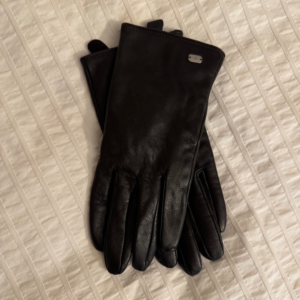 Black leather gloves